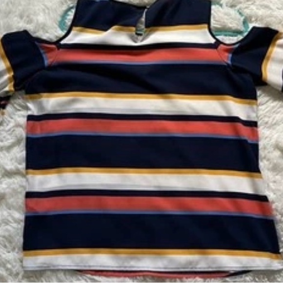 Karl Lagerfeld Paris Cold Shoulder Stripe Top Bold Flounce Sleeve Preppy Medium - Picture 6 of 11